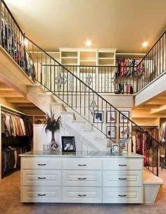 
                    
                        YES THAT IS A TWO STORY CLOSET. I KNOW, RIGHT?! AHH.
                    
                