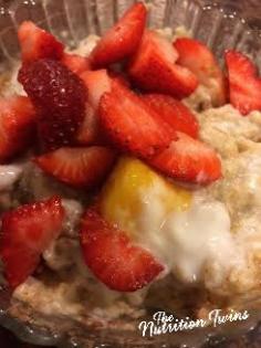 Nutrition Twins | Fruitastic Oatmeal