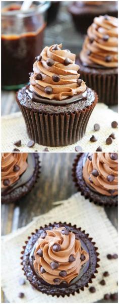 
                    
                        Ultimate Chocolate Cupcake Recipe on twopeasandtheirpo... The BEST chocolate cupcake recipe!
                    
                