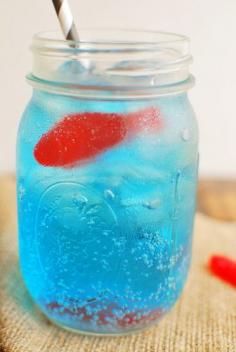 copycat Sonic Ocean Water Recipe ~ water, sugar, coconut extract, blue food coloring, lemon-lime soda