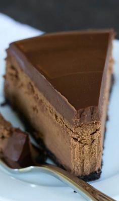 Chocolate Lover’s Cheesecake #vegetarian #recipe #dinner #recipes #slowcooker