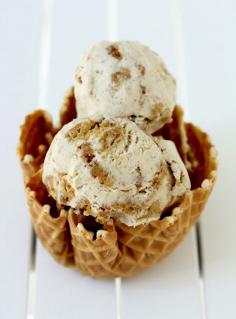 Oatmeal cookie chunk ice cream #food #dessert #frozen