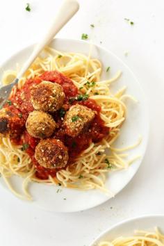 EASY 10 ingredient vegan meatballs! Try them with Omega Foods' omega-3 rich Marinara sauce!