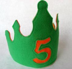 Royal Birthday Party - DIY Crown Ideas - felt-birthday-crown