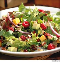 
                    
                        Raspberry, Avocado & Mango Salad - Sweet, tart and tasty! on.webmd.com/Mqemk9
                    
                