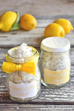 
                    
                        Lemon sugar scrub - Homemade lemon poppy seeds sugar scrub for silky smooth and soft skin. #scrub #diy #beauty #lemon www.sprinkleofcin...
                    
                