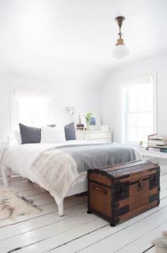 
                    
                        A Catskills Home with More History Than Meets the Eye | Design*Sponge
                    
                