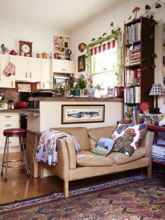 
                    
                        The eclectic home of Melbourne artist and maker Sandra Eterovic. Photo – Eve Wilson. Production – Lucy Feagins / The Design Files.
                    
                