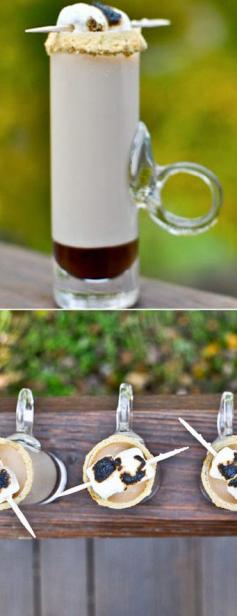 
                    
                        s'moretini shooters! I howsweeteats.com
                    
                