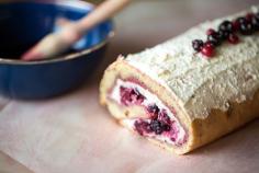 
                    
                        SUMMER BERRIES ROLL
                    
                