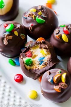 
                    
                        This Peanut Butter M&M'S Truffle recipe  proves that peanut butter and chocolate are THEE perfect match!
                    
                