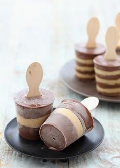 Chocolate and Salted Caramel Pudding Pops. Great summer snack!