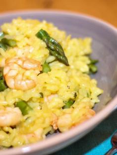 Shrimp and Asparagus Risotto - If you are looking for a simple dish, that both tastes and looks beautiful, this recipe will not disappoint!