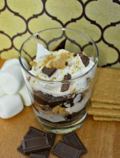 S'mores Summer Parfait Recipe for a Quick and Easy Weeknight Dessert on JennsRAQ.com  #LetsMakeSmores #CollectiveBias #Ad