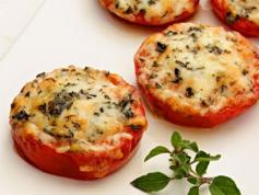 
                    
                        Can not wait to make these Cheesy Baked Tomatoes this summer with garden fresh tomatoes!
                    
                