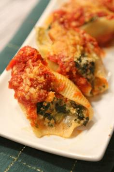 
                    
                        A lighter-style Italian dinner with this recipe for low fat stuffed shells. Nutritional information and Weight Watchers points included.
                    
                