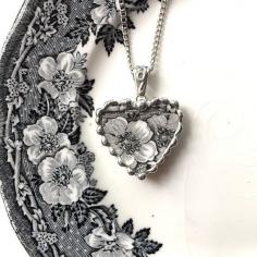 Broken china jewelry antique black and white English transferware heart pendant necklace