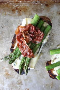 Asparagus, Crispy Prosciutto and Brie Tartines #Recipes #Food #WithASideOfBread #Ideas #Cooking