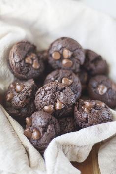Chocolate Peanut Butter Blender Muffins {with avocado} - Heather's French Press