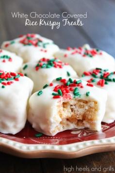 These White Chocolate Covered Rice Krispy Treats would go great in neighbor gift baskets! #recipe #christmas http://www.highheelsandgrills.com/2013/12/chocolate-covered-rice-krispy-treats.html