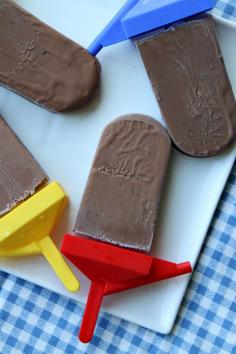 Homemade Fudgsicles #recipe... I will maybe tweek it with coconut cream