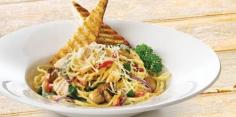 
                    
                        Swiss Chalet's Chipotle Chicken Linguini is Infused With Garlic Cream Sauce #pasta trendhunter.com
                    
                