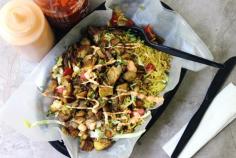 
                    
                        HALAL CART’S MIDDLE EASTERN CHICKEN AND RICE
                    
                