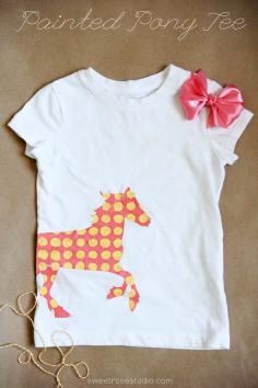Calling all horse lovers! Make this sweet Painted Pony Tee for girls of all sizes in just a few simple steps. Full tutorial can be found at Sweet Rose Studio! #painting #fashion #horses #polkadot