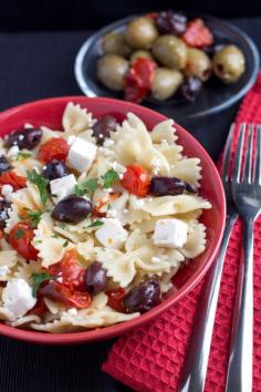 Yummy Tomato, feta and olive pasta dish that came together in no time. Bonus - Hubby liked it too!