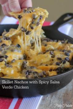 Skillet Nachos with Spicy Salsa Verde Chicken, simple appetizer or light dinner for guests!              http://papasteves.com