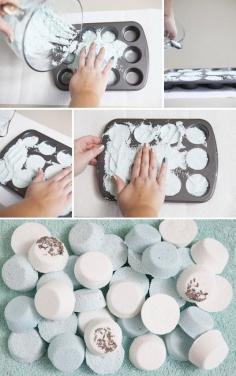 35 Easy DIY Gift Ideas People Actually Want -- easy bath bombs using a muffin pan! www.onedoterracommunity.com https://www.facebook.com/#!/OneDoterraCommunity