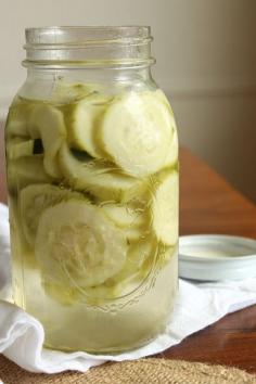 Easy Pickled Cucumbers