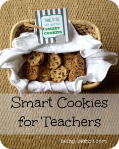 Smart Cookies treats for the teachers.  Great for back to school or teacher planning days.  Free printable. | being-bianca.com | #printable #backtoschool #teachers #cookies #toddlers #preschool #elementary