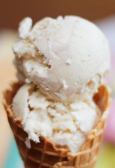 Easy Homemade Ice Cream without a Machine #dessert #recipe #icecream #summer