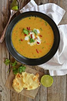 
                    
                        Curried Lentil Soup with Goji Berries and Coconut Milk. This is an awesome vegetarian soup. Plus a #giveaway for an all organic meal delivery from #SunBasket | mountainmamacooks...
                    
                