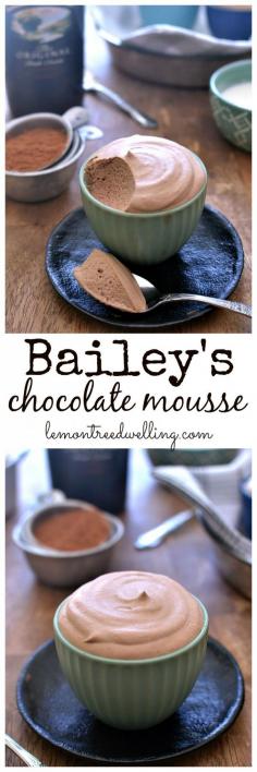 BAILEY'S CHOCOLATE MOUSSE: this looks AMAZING for St. Patrick's Day!