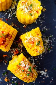 It’s finally the corn season here! Let’s make these super yummy buttered Cheesy Corn on the Cob! Perfect street food you can make at home! Ready just in 5 minutes! | giverecipe.com | #corn #cornonthecob #boiledcorn #cornrecipe #cheesycorn #butteredcorn #vegetarian #easycornrecipe #glutenfree #snack