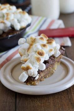 Deep Dish Skillet S'mores: Would we like a slice of freshly baked Deep Dish Skillet S'mores? Well, since you asked, yes. Yes, we do.