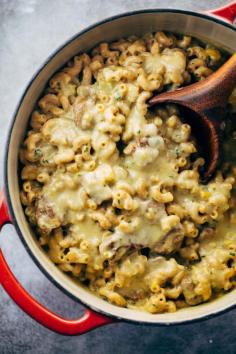 Steak and Cheddar Mac and Cheese recipe - the ultimate comfort food that goes perfectly with a glass of red wine!