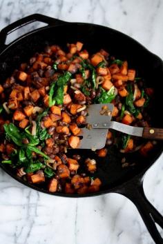 Meatless Monday: Mexican Sweet Potato Hash with Black Beans and Spinach