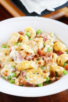 A whole meal in one pan! This Ham & Cheese Tortellini is creamy, cheesy, deliciousness in every bite! Make it in 15 minutes and everything cooks in one pan, so you only have one dish to wash. The perfect quick and easy weeknight dinner that everyone will love!!