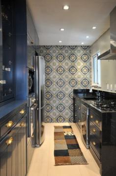 
                    
                        3 Ways to Make Geometric Wallpaper Work in Your Kitchen
                    
                