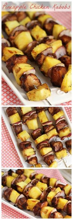 Pineapple Chicken Kabob ~ Quick and Easy Marinated Kabobs that are the Perfect Combination of Sweet and Tangy! #bbq #grill