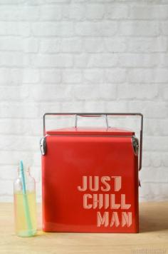 Just Chill Man Vintage Cooler DIY with the Cricut Explore
