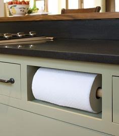 Built in paper towel holder in one of the kitchen drawers- great idea