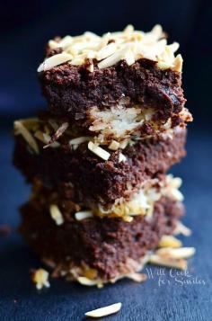 Almond Joy Brownies © willcookforsmiles.com #brownies #coconut #almondjoy