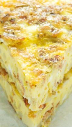 
                    
                        Amazing Potato Bacon Egg Breakfast Casserole ~ A delicious potato bacon egg breakfast casserole recipe that is a crowd-winner and can be prepared ahead of time! Freezer-friendly.
                    
                