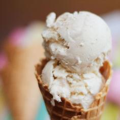 Easy Homemade Ice Cream without a Machine #dessert #recipe #icecream #summer