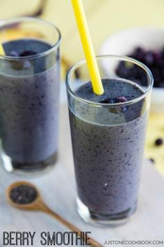 Refreshing and cool berry smoothie made with Greek yogurt, baby kale, banana, chia seeds, and almond milk.