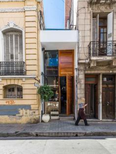 
                    
                        CAPO estudio Transforms a City Lane-way into a Restaurant.
                    
                